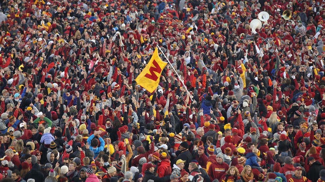iowa-state-fans-w-tcu.jpg
