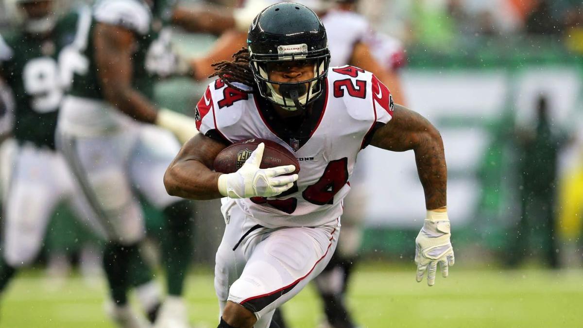 Devonta Freeman Injury: Updates on Falcons RB's Concussion and