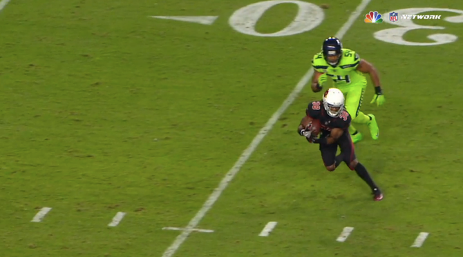cardinals-seahawks-fumble-31.png