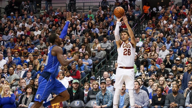 Kyle Korver shooting