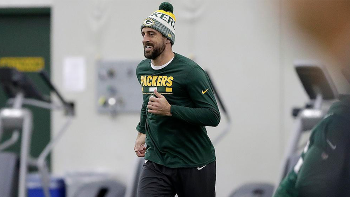 Aaron Rodgers returns to practice field for first time since Nov. 19