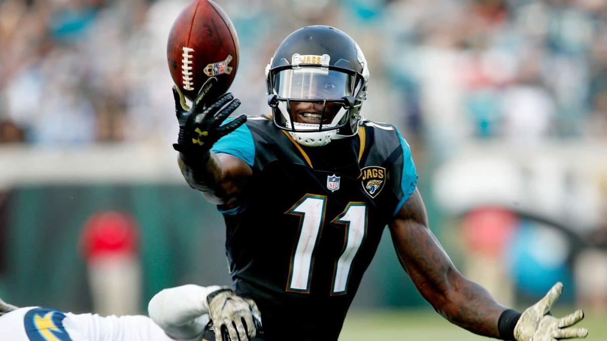 East Rutherford, New Jersey, USA. 1st Oct, 2017. Jacksonville Jaguars wide  receiver Marqise Lee (11) reacts prior to the NFL game between the  Jacksonville Jaguars and the New York Jets at MetLife