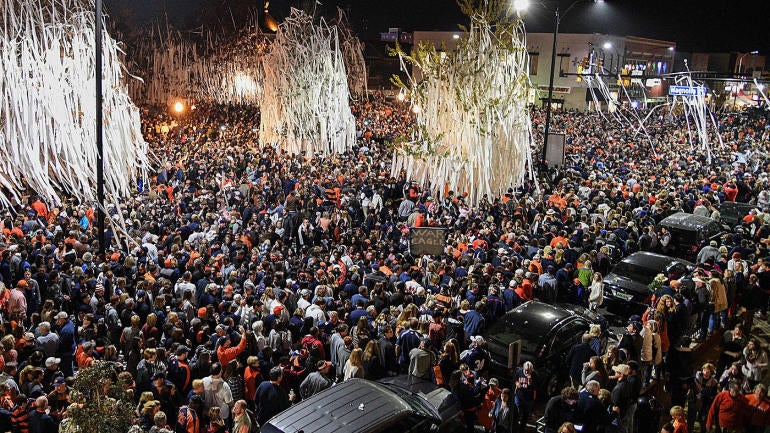 auburn-rolls-toomers-corner.jpg