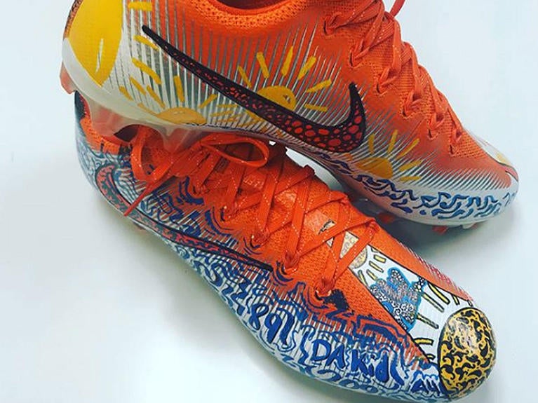 miami dolphins football cleats
