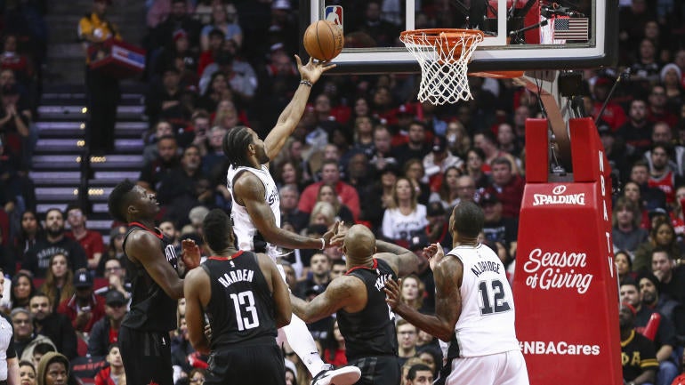 An early look at Kawhi Leonard's return in 8 plays as the Spurs' star searches for rhythm