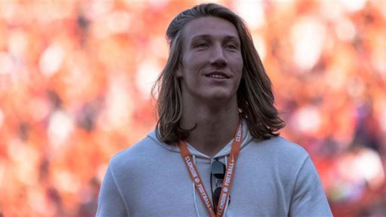 Trevor Lawrence Signs With Clemson Cbssportscom