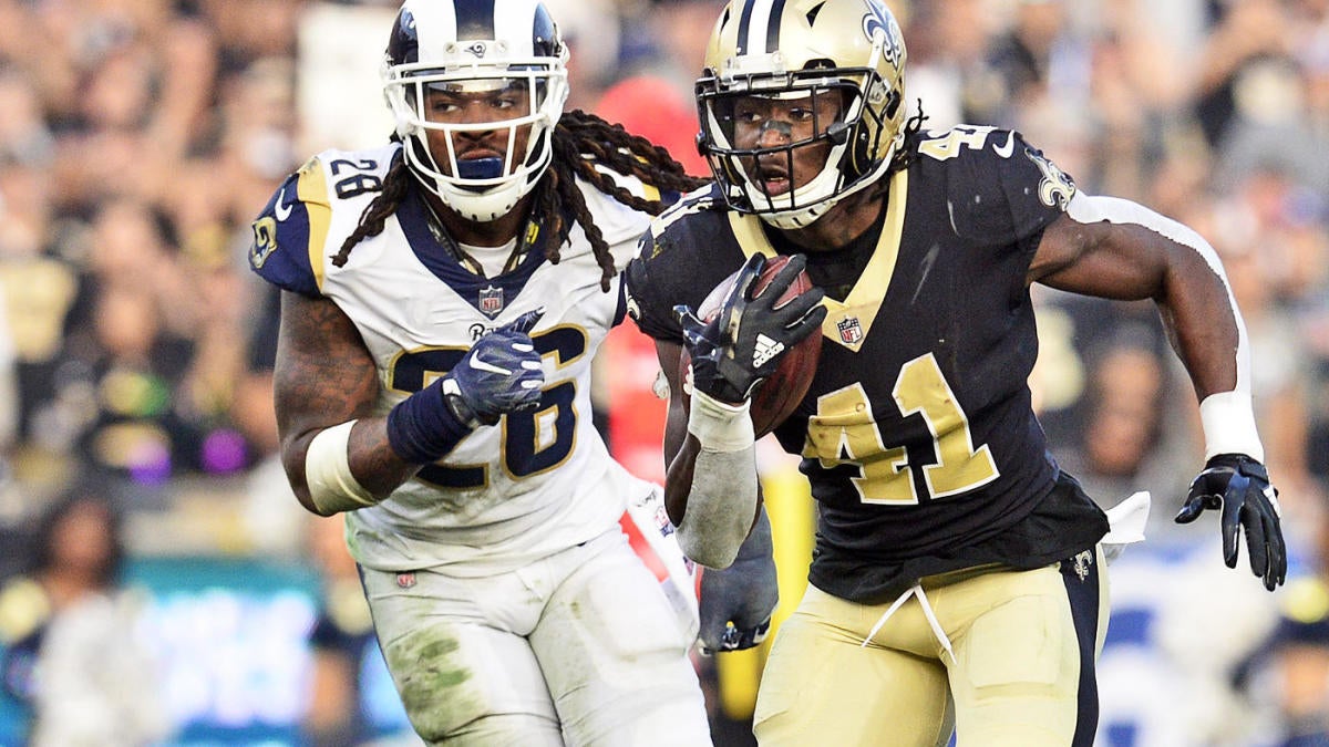 NFL DFS Divisional Round Playbook: Top DraftKings Picks & Top FanDuel Picks