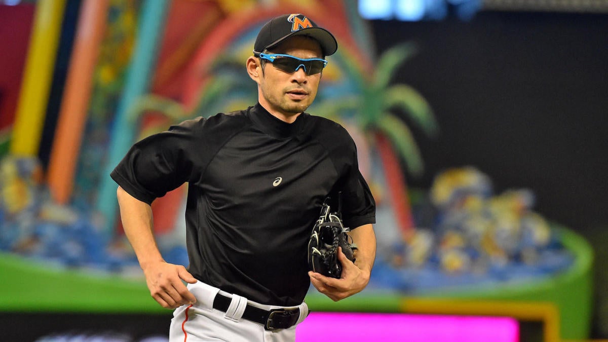 Ichiro Visits an Animal Shelter