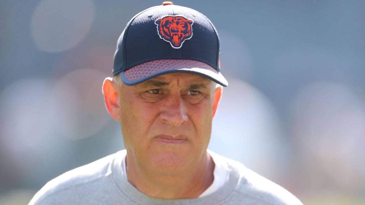 Bears' Vic Fangio hired as head coach of the Denver Broncos