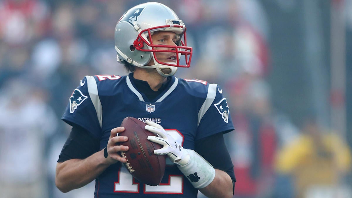 Tom Brady pens heartfelt note to trainer Alex Guerrero