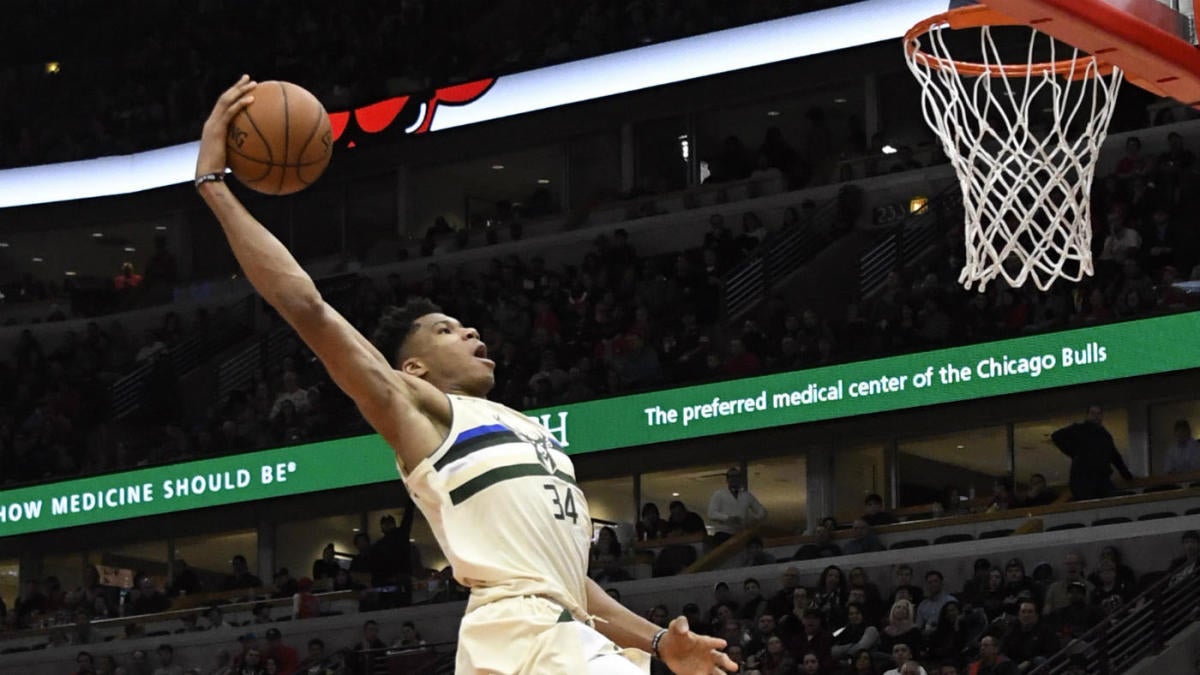 Giannis Antetokounmpo Jumped Over Tim Hardaway Jr. For An Alley-Oop