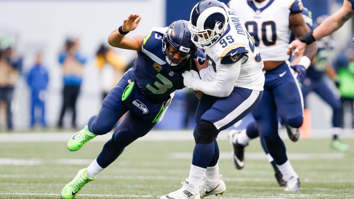 Jarran Reed does his best Michael Bennett in Seahawks victory over Panthers