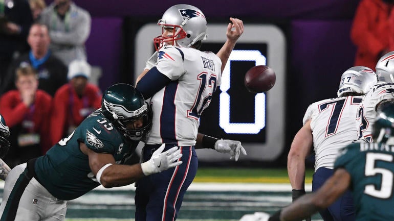 WATCH: Eagles pull strip-sack of Tom Brady that helps 