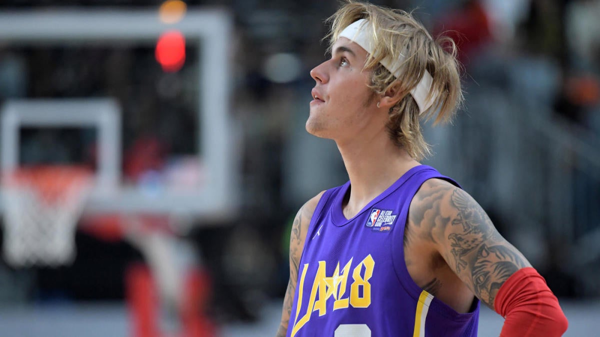 Justin Bieber with the Supreme - Morning NBA - NBA Daily