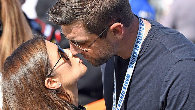 Look Danica Patrick Posts Beach Picture With Aaron Rodgers Before Daytona 500 7444