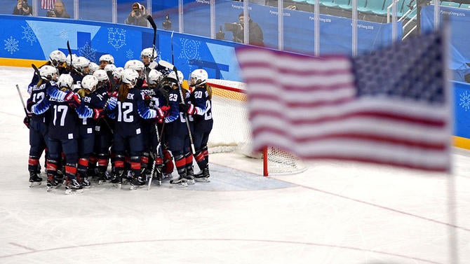 womens-hockey.jpg