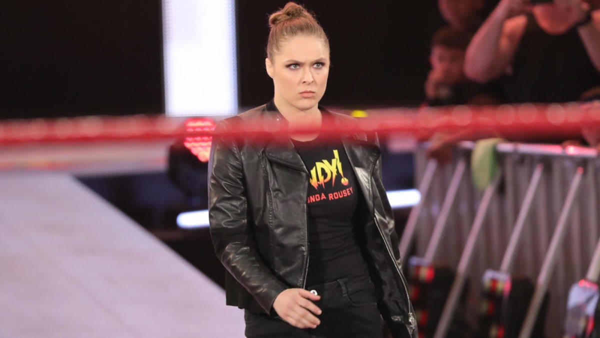 Wwe Raw Results Recap Ronda Rousey And Roman Reigns Impress In