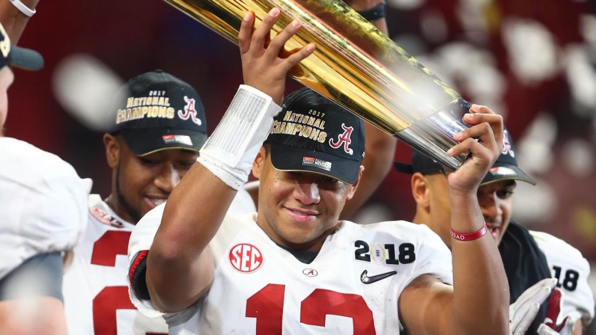 Alabama QB Tua Tagovailoa Suffers Broken Bone In Index Finger In First ...