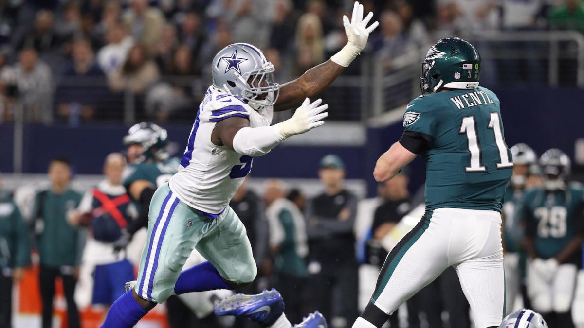 DeMarcus Lawrence Tweets About Getting the Franchise Tag - Stadium