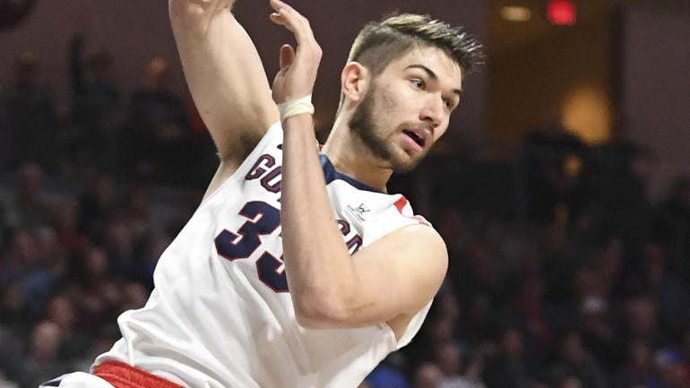 usatsi-10682271-killian-tillie-gonzaga-dunk-wcc.jpg