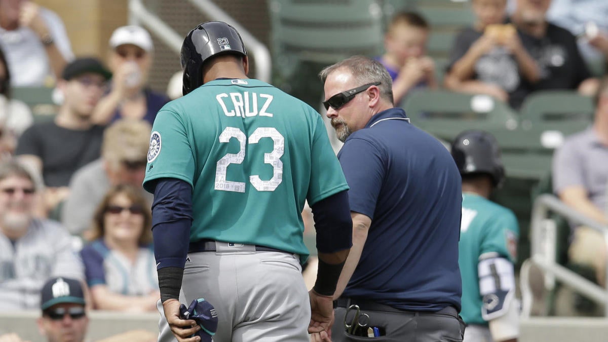 Another Mariners injury? Ichiro and Jean Segura exit Wednesday's game