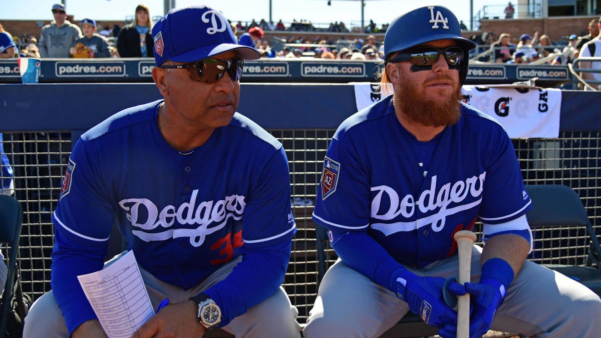 Justin Turner injury to test Dodgers for several weeks, but they have  options 