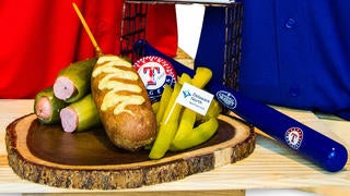 Merry MLB Opening Day!! Here's some new food items available at ballparks  this year 🤤 Which one would you try?! 1. TEXAS RANGERS -…