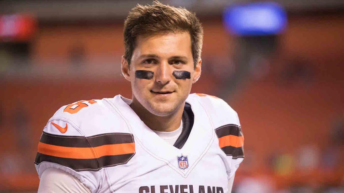 Jaguars trade for Browns back-up quarterback Cody Kessler