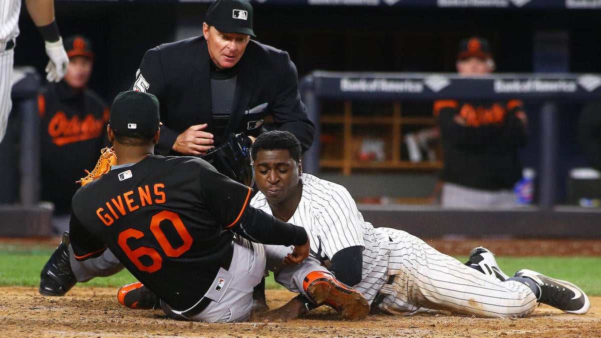 Aaron Boone 'very concerned' about Brandon Drury's blurred vision