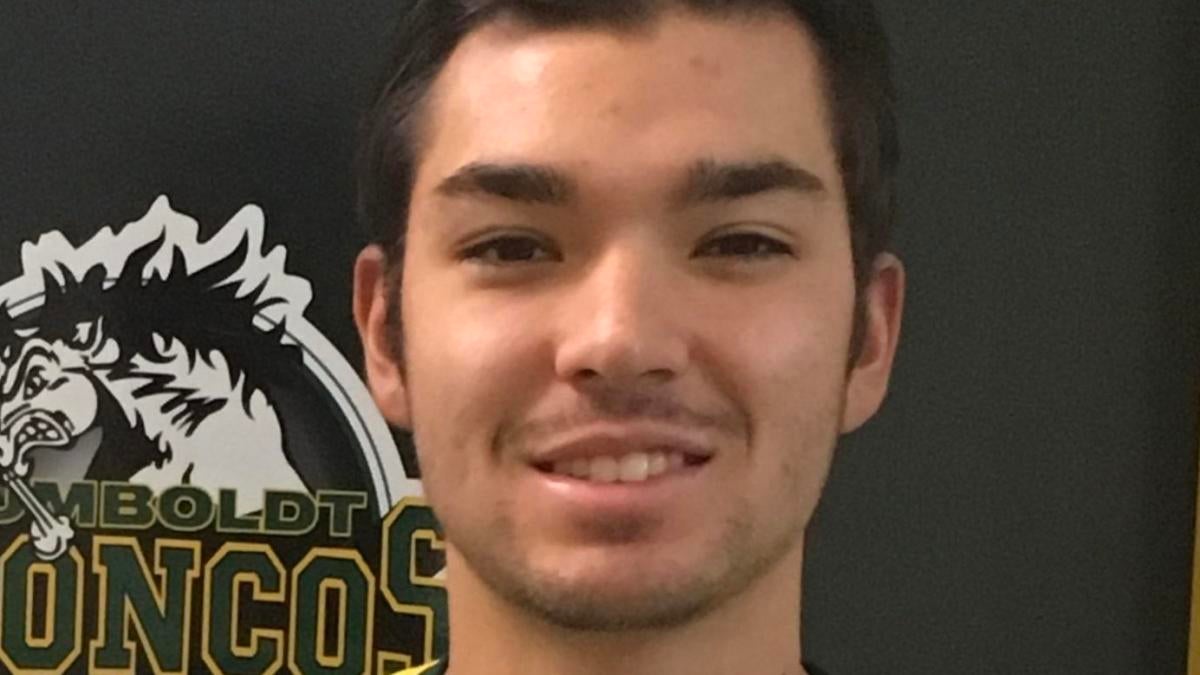 Paralyzed Humboldt Broncos hockey player's parents say he wanted to help  after bus crash - CBS News