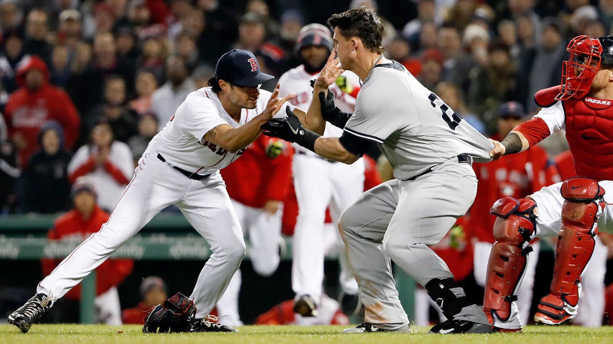 Red Sox-Yankees brawl 2004 (3)