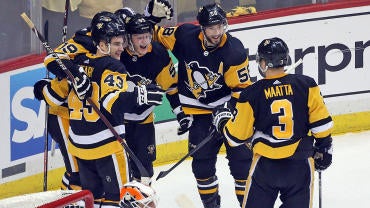 Sidney-crosby-stanley-cup.jpg