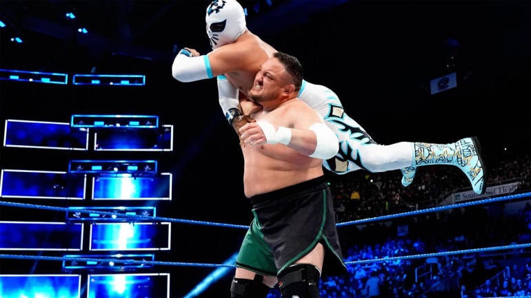 WWE SmackDown results, recap, grades: Main event angle, Superstar Shakeup enhance show