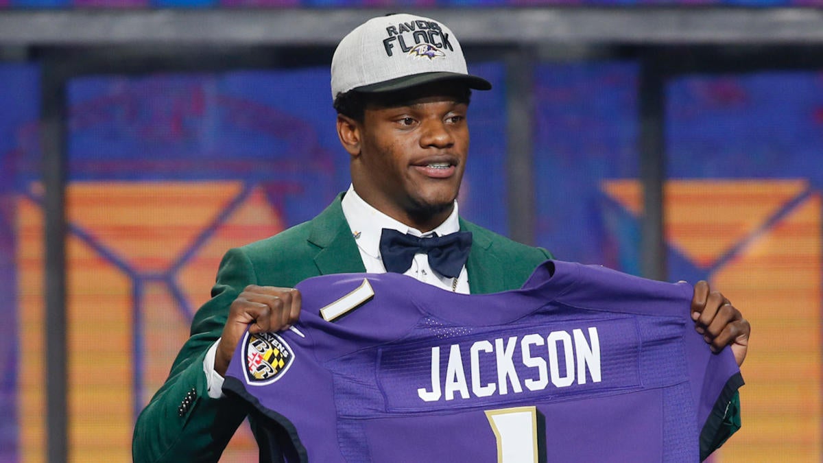 What if the Patriots had picked Lamar Jackson ahead of the Ravens in the  2018 NFL Draft?