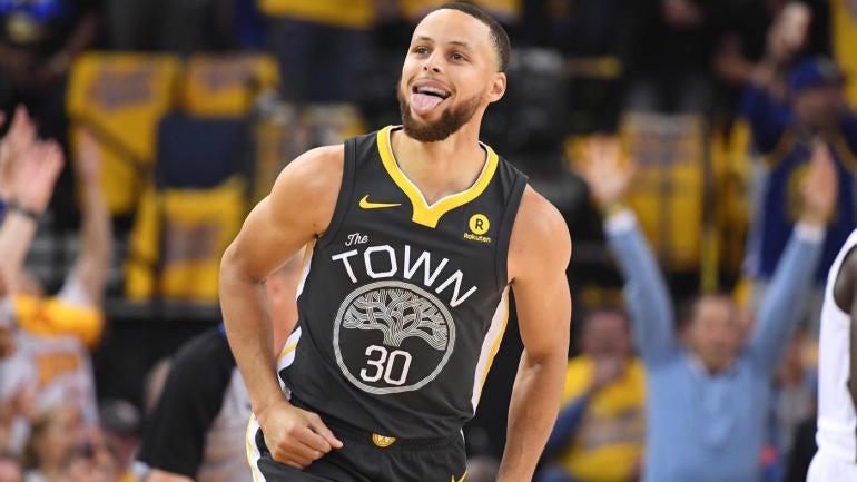 stephcurry050118.jpg