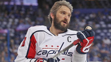 Carolina Hurricanes v Washington Capitals