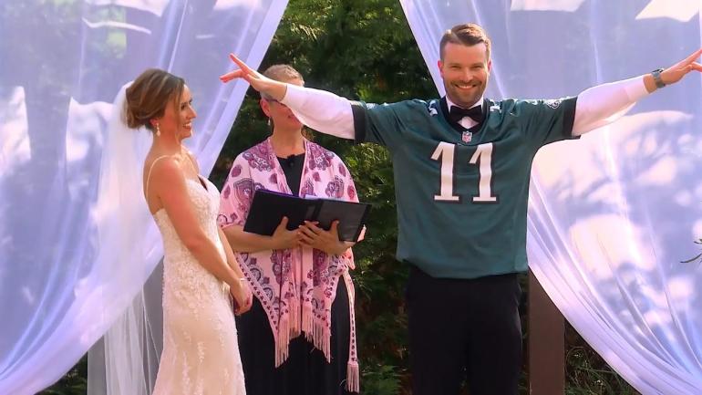 LOOK: Groom rocks Carson Wentz jersey at the altar after 