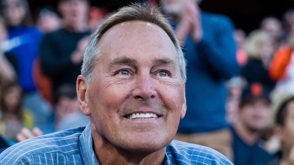 Dwight Clark, former 49ers receiver and playoff hero, dies at 61