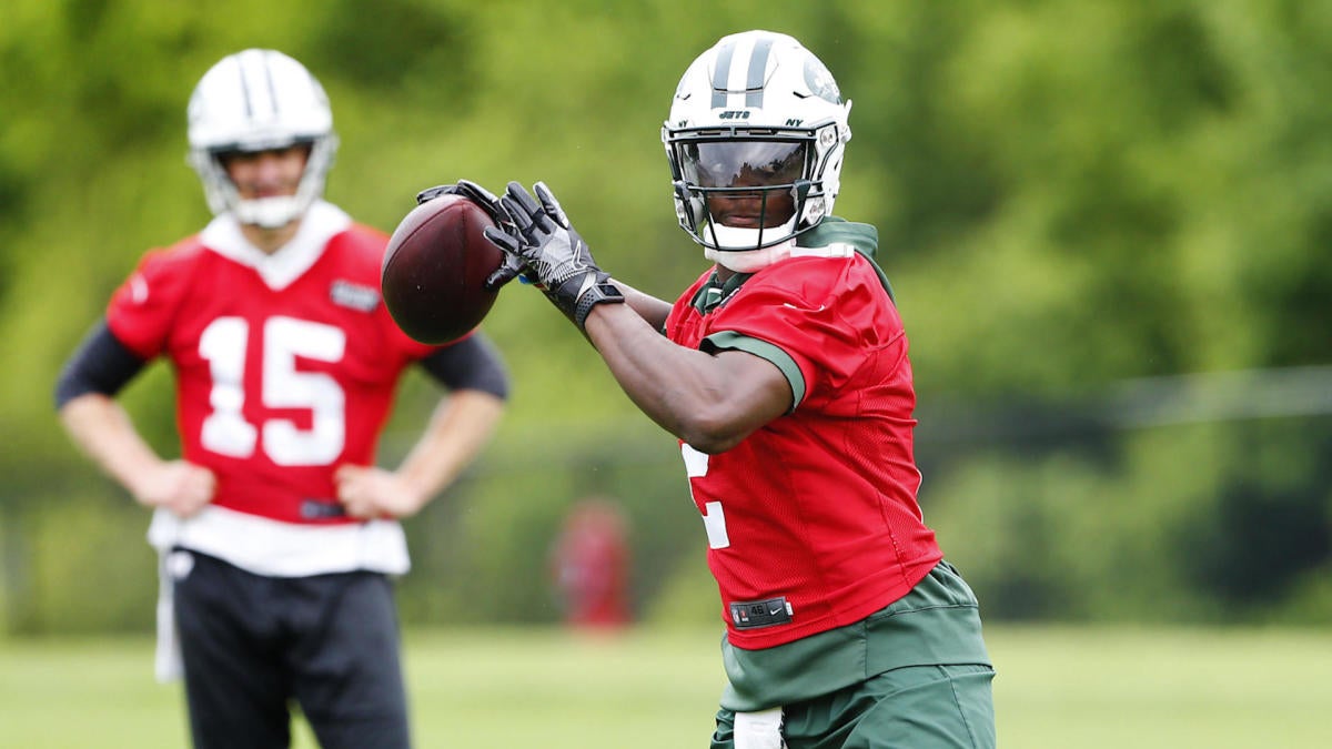 Buccaneers should try to trade for Jets QB Teddy Bridgewater