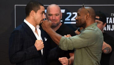 ufc-213-romero-whittaker.jpg