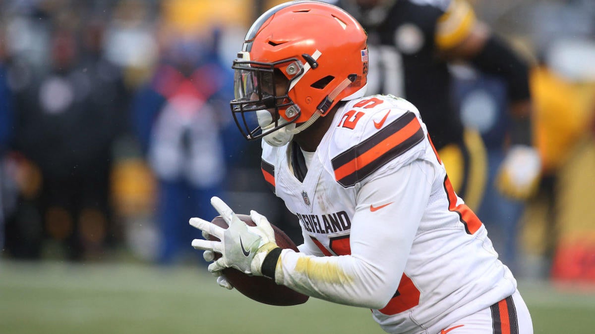 Browns shopping running back Duke Johnson, sources say 