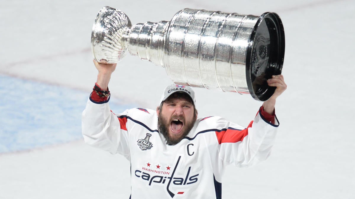 5,607 Alex Ovechkin Stanley Cup Photos & High Res Pictures - Getty Images
