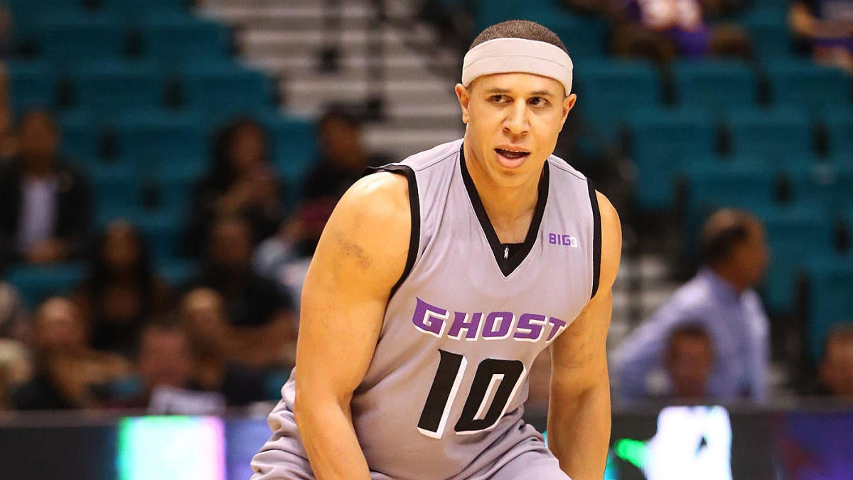 Mike Bibby is so jacked now