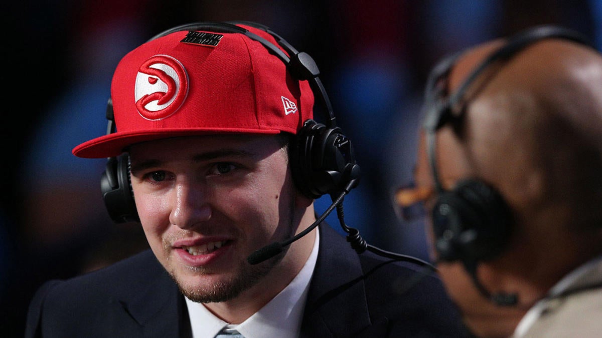 2018 NBA draft -- Dallas Mavericks to acquire Luke Doncic, send draft  rights to Trae Young to Atlanta Hawks - ESPN