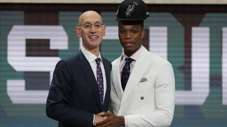 “Lonnie Walker”的图片搜索结果