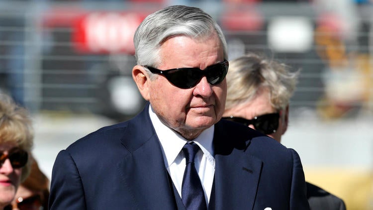 Panthers founder, former owner Jerry Richardson dies at 86