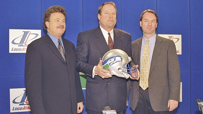 lamonte-holmgren-seahawks.gif