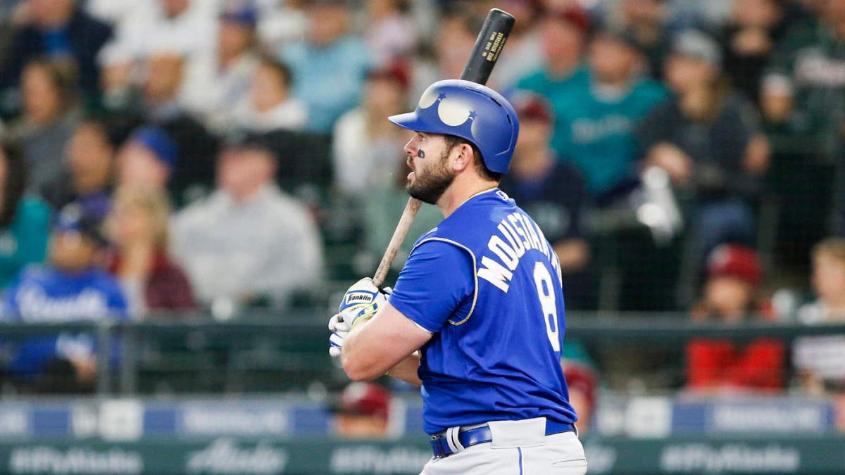 Yankees Trade Rumors: Mike Moustakas on New York's Radar