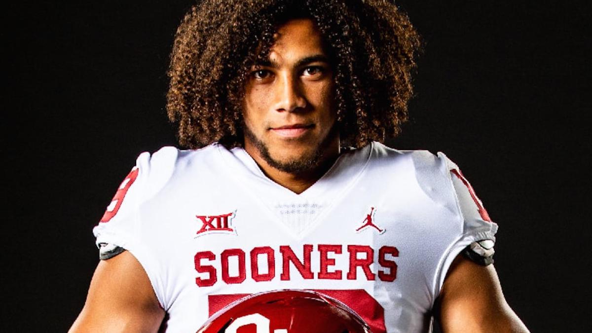 Nike officially releases new OU football uniform