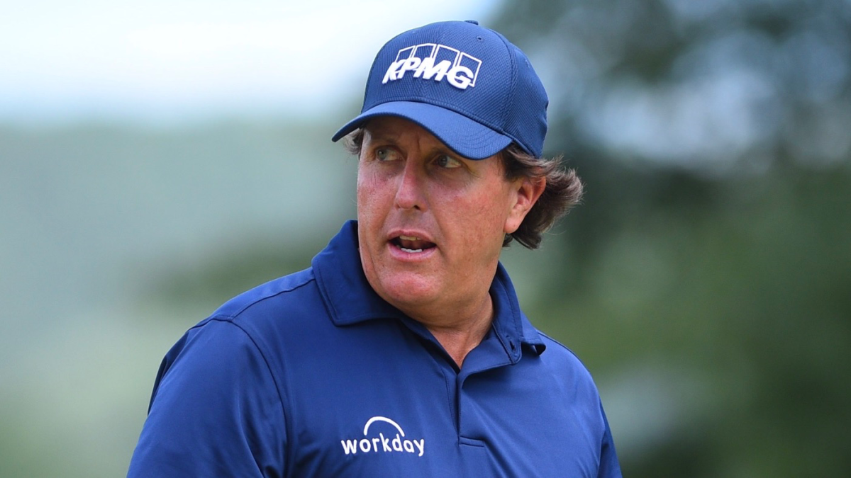 British Open 2018: Phil Mickelson skillfully hits flop shot over brave ...